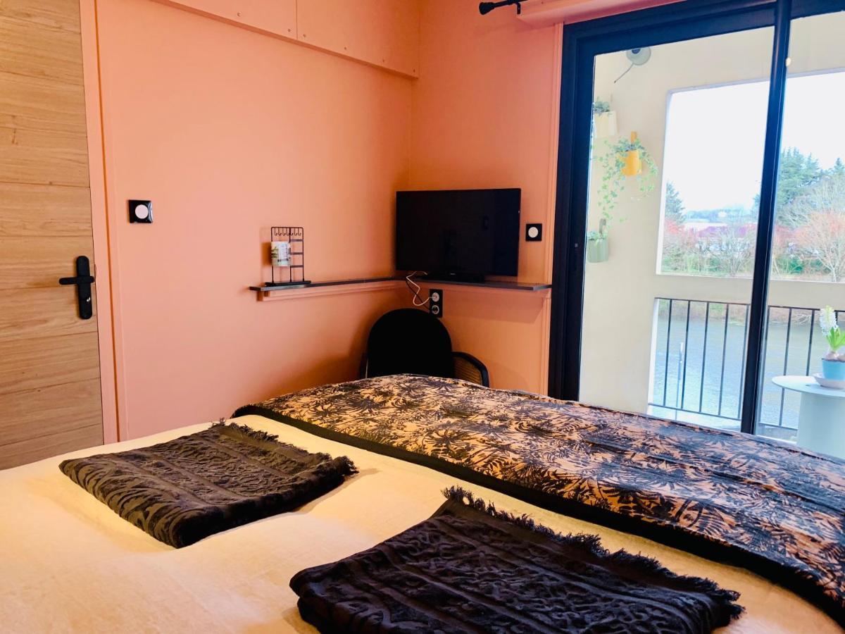 "Au Fil De La Charente" - Coeur De Saintes - Wifi Clim - Classe 4 Etoiles - 4 Pers Exterior foto